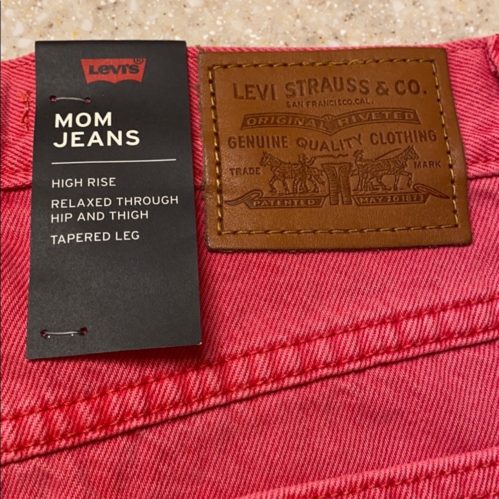 Levi Jeans - Picture 5 of 9